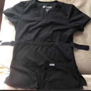 Greys Anatomy Scrub Set Small Top Med. bottoms